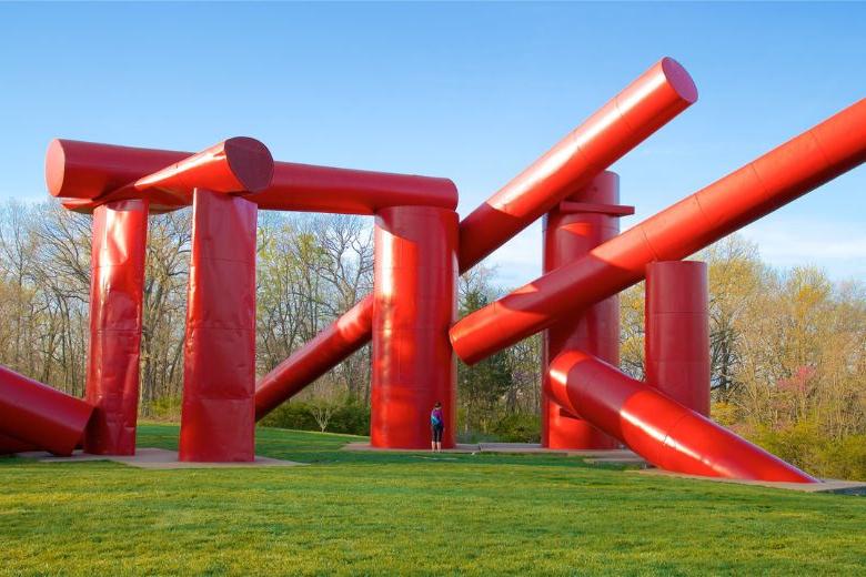 在劳梅尔雕塑公园，你可以欣赏到60多座雕塑.